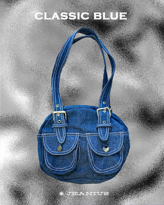 Shoulder Bag in Classic Blue